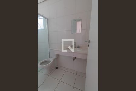 Banheiro de casa para alugar com 3 quartos, 160m² em Jardim Morro Verde, São Paulo