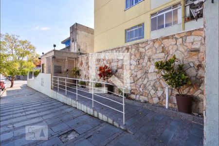 Apartamento para alugar com 75m², 2 quartos e 1 vagaFachada