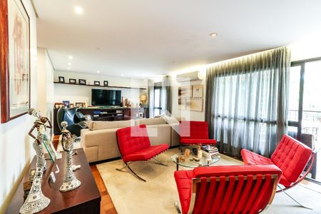 Sala de apartamento à venda com 3 quartos, 198m² em Real Parque, São Paulo