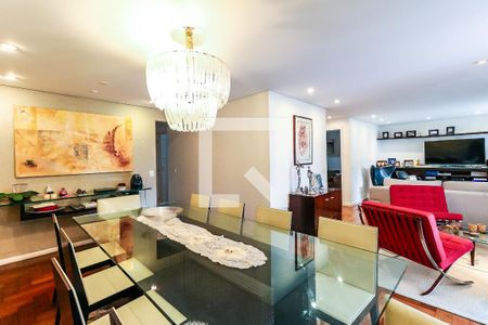 Sala de apartamento à venda com 3 quartos, 198m² em Real Parque, São Paulo