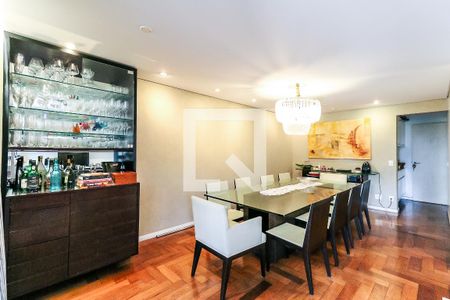 Sala de apartamento à venda com 3 quartos, 198m² em Real Parque, São Paulo