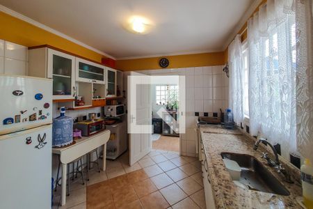 Casa à venda com 310m², 3 quartos e 3 vagasCozinha