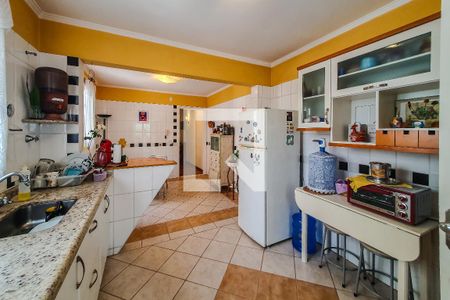 Casa à venda com 310m², 3 quartos e 3 vagasCozinha