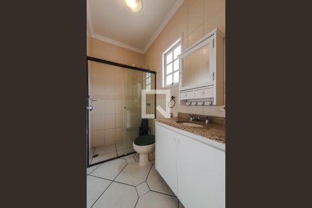 Casa à venda com 310m², 3 quartos e 3 vagasQuarto 1 Suite Banheiro