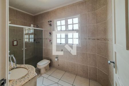 Casa à venda com 310m², 3 quartos e 3 vagasBanheiro