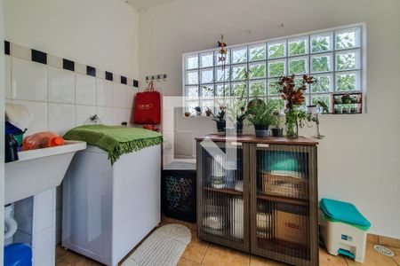 Casa à venda com 310m², 3 quartos e 3 vagasÁrea de Serviço