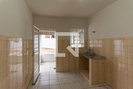 Casa para alugar com 70m², 2 quartos e 2 vagas Casa para alugar com 70m², 2 quartos e 2 vagasCozinha