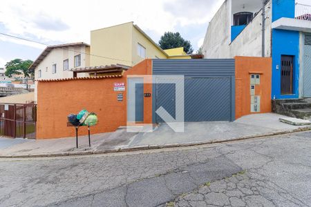 Casa para alugar com 68m², 3 quartos e 1 vagaFachada
