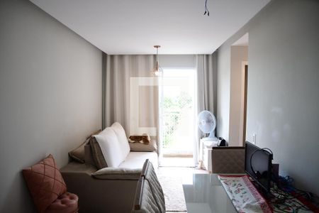 Sala de apartamento para alugar com 2 quartos, 47m² em Jardim Barro Branco, Cotia