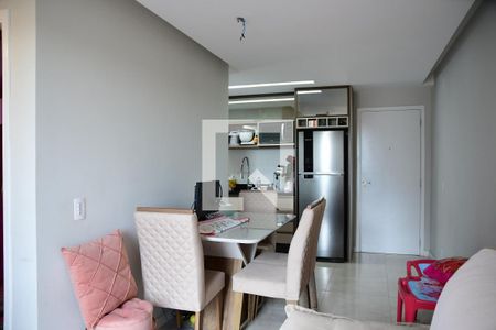 Sala de apartamento para alugar com 2 quartos, 47m² em Jardim Barro Branco, Cotia