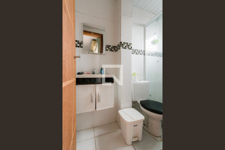 Casa de condomínio à venda com 400m², 3 quartos e 3 vagasBanheiro da Suíte 2