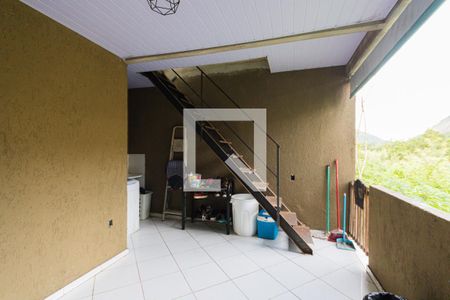 Casa de condomínio à venda com 400m², 3 quartos e 3 vagasVaranda