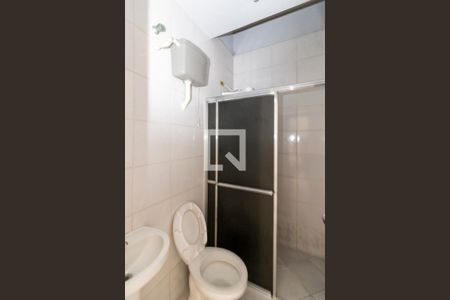 Banheiro de casa para alugar com 1 quarto, 38m² em Vila Prudente, São Paulo