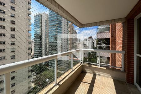 Sacada de apartamento para alugar com 4 quartos, 195m² em Indianópolis, São Paulo