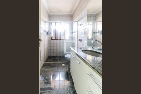 Apartamento à venda com 170m², 4 quartos e 2 vagas Apartamento à venda com 170m², 4 quartos e 2 vagasBanheiro Social