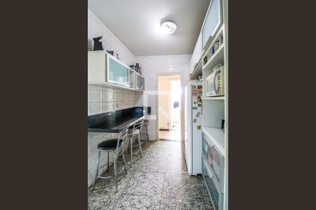 Apartamento à venda com 170m², 4 quartos e 2 vagas Apartamento à venda com 170m², 4 quartos e 2 vagasCozinha