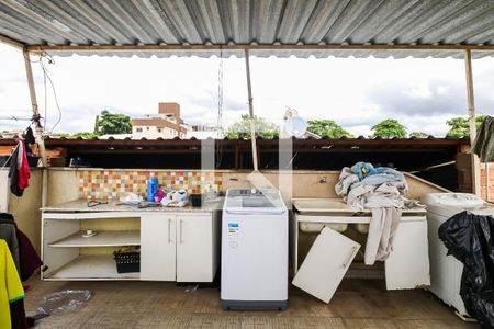 Apartamento à venda com 170m², 4 quartos e 2 vagas Apartamento à venda com 170m², 4 quartos e 2 vagasÁrea de Serviço