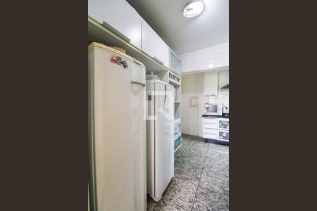 Apartamento à venda com 170m², 4 quartos e 2 vagas Apartamento à venda com 170m², 4 quartos e 2 vagasCozinha