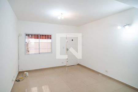 Sala de casa para alugar com 2 quartos, 180m² em Jardim Aeroporto, São Paulo