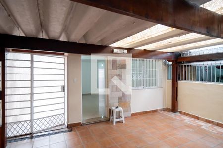 Casa para alugar com 180m², 2 quartos e 2 vagas Casa para alugar com 180m², 2 quartos e 2 vagasGaragem