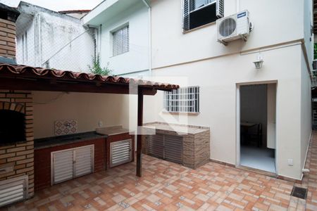 Casa para alugar com 180m², 2 quartos e 2 vagas Casa para alugar com 180m², 2 quartos e 2 vagasÁrea ExternaÁrea Externa