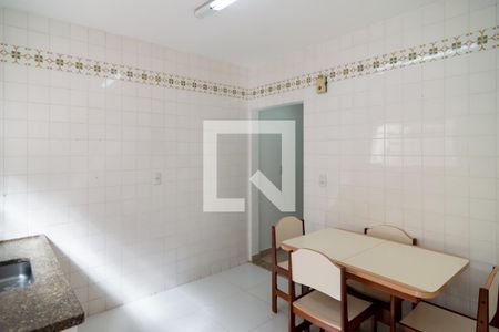Casa para alugar com 180m², 2 quartos e 2 vagas Casa para alugar com 180m², 2 quartos e 2 vagasCozinha