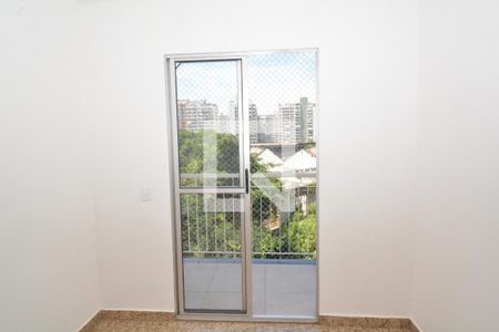 Sala de apartamento à venda com 3 quartos, 56m² em Irajá, Rio de Janeiro