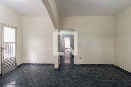 Sala  de casa à venda com 3 quartos, 200m² em Vila Carrao, São Paulo