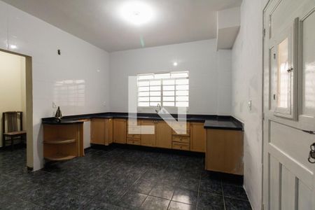 Casa à venda com 200m², 3 quartos e 3 vagas Casa à venda com 200m², 3 quartos e 3 vagasCozinha