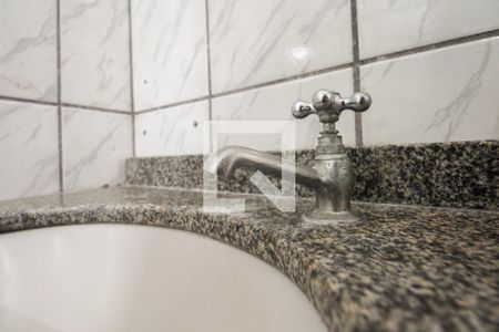 Casa à venda com 200m², 3 quartos e 3 vagas Casa à venda com 200m², 3 quartos e 3 vagasBanheiro Social