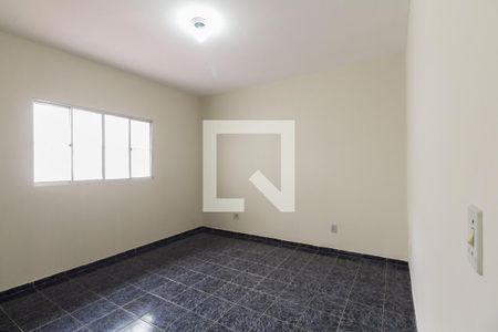 Casa à venda com 200m², 3 quartos e 3 vagas Casa à venda com 200m², 3 quartos e 3 vagasSuíte