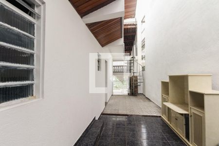 Casa à venda com 200m², 3 quartos e 3 vagas Casa à venda com 200m², 3 quartos e 3 vagasQuintal