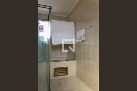 Casa à venda com 200m², 3 quartos e 5 vagasBanheiro da Suíte 