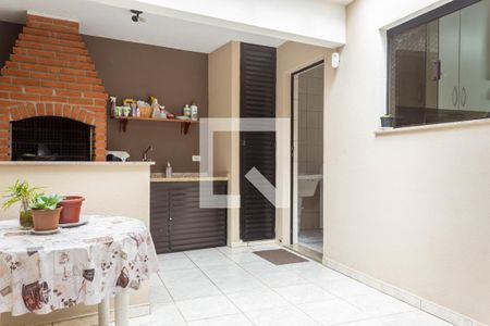 Casa à venda com 200m², 3 quartos e 5 vagasQuintal