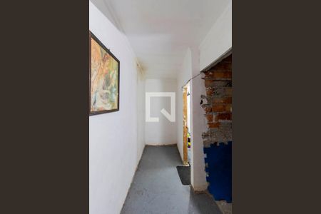 Corredor  de casa para alugar com 2 quartos, 80m² em Jardim Gonzaga, São Paulo