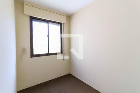 Apartamento para alugar com 300m², 3 quartos e 4 vagas Apartamento para alugar com 300m², 3 quartos e 4 vagasQuarto de Serviço