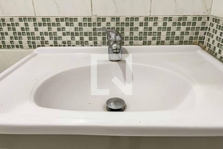 Apartamento para alugar com 59m², 2 quartos e 1 vaga Apartamento para alugar com 59m², 2 quartos e 1 vagaBanheiro