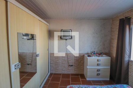 Casa à venda com 220m², 2 quartos e 2 vagas Casa à venda com 220m², 2 quartos e 2 vagasQuarto