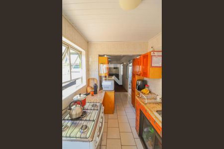 Casa à venda com 220m², 2 quartos e 2 vagas Casa à venda com 220m², 2 quartos e 2 vagasCozinha