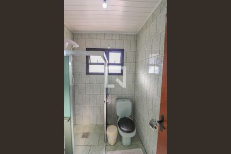 Casa à venda com 220m², 2 quartos e 2 vagas Casa à venda com 220m², 2 quartos e 2 vagasBanheiro