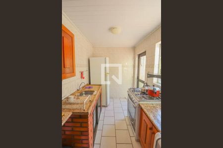 Casa à venda com 220m², 2 quartos e 2 vagas Casa à venda com 220m², 2 quartos e 2 vagasCozinha