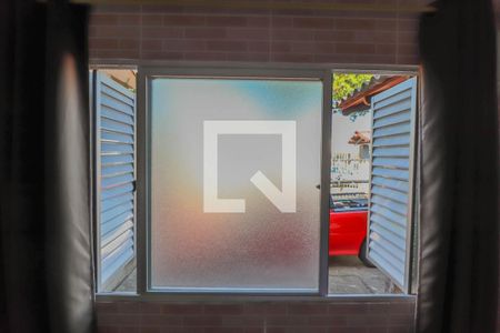 Casa à venda com 220m², 2 quartos e 2 vagas Casa à venda com 220m², 2 quartos e 2 vagasQuarto