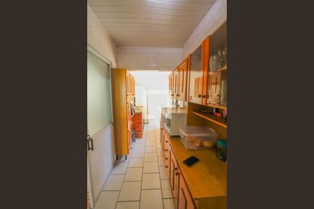 Casa à venda com 220m², 2 quartos e 2 vagas Casa à venda com 220m², 2 quartos e 2 vagasCozinha