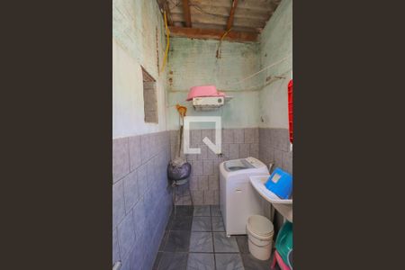 Casa à venda com 220m², 2 quartos e 2 vagas Casa à venda com 220m², 2 quartos e 2 vagasÁrea de Serviço