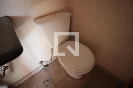 Casa à venda com 473m², 5 quartos e 5 vagasLavabo 1 da Área Gourmet