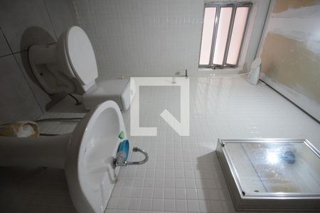 Casa à venda com 473m², 5 quartos e 5 vagasAndar Inferior | Banheiro da Suite 2