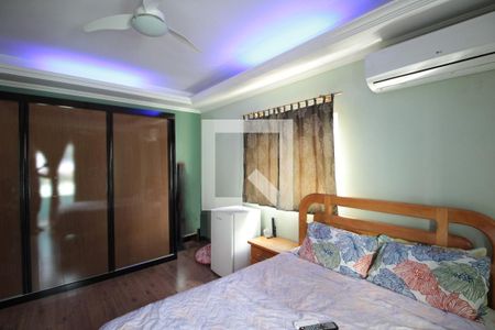 Casa à venda com 473m², 5 quartos e 5 vagasSuite Master