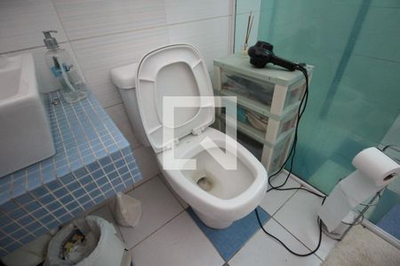 Casa à venda com 473m², 5 quartos e 5 vagasBanheiro Social