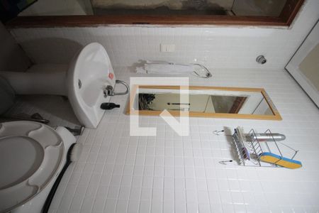 Casa à venda com 473m², 5 quartos e 5 vagasAndar Inferior | Banheiro da Suite 1