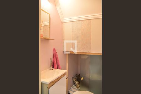 Casa à venda com 230m², 3 quartos e 2 vagasLavabo